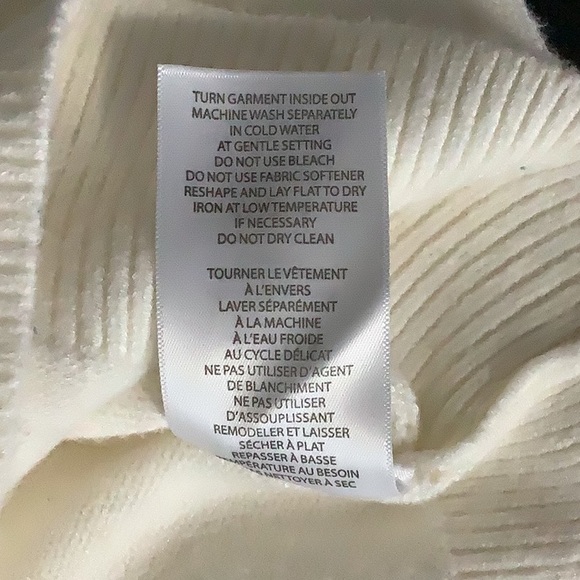 KENDALL + KYLIE Crew Neck Sweater - Picture 7 of 8